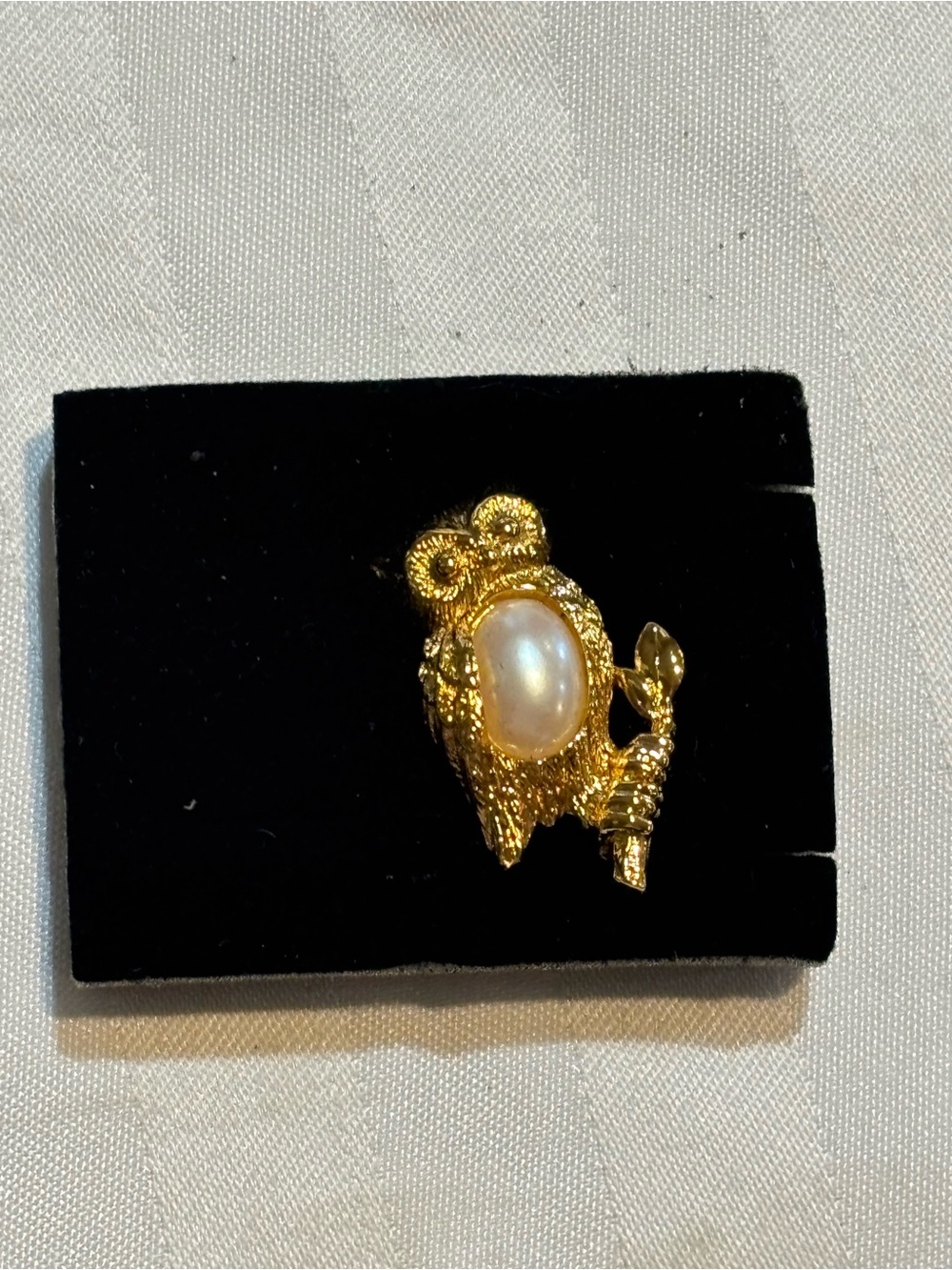 Avon Friendly Critters Tac Pin Gold Owl (NWOT)